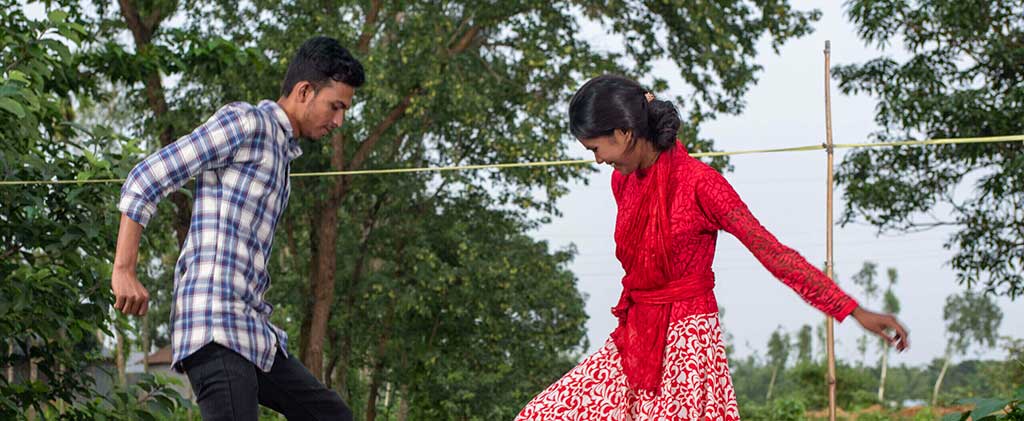 Dívky v Bangladéši bojují proti dětským sňatkům. A vyhrávají!