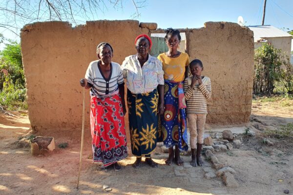 Zambie: pomoc lidem zasaženým exterémním suchem a povodněmi