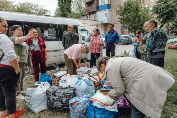 CARE balík pomoci pro záchranu zdraví a života - Obrázek 12